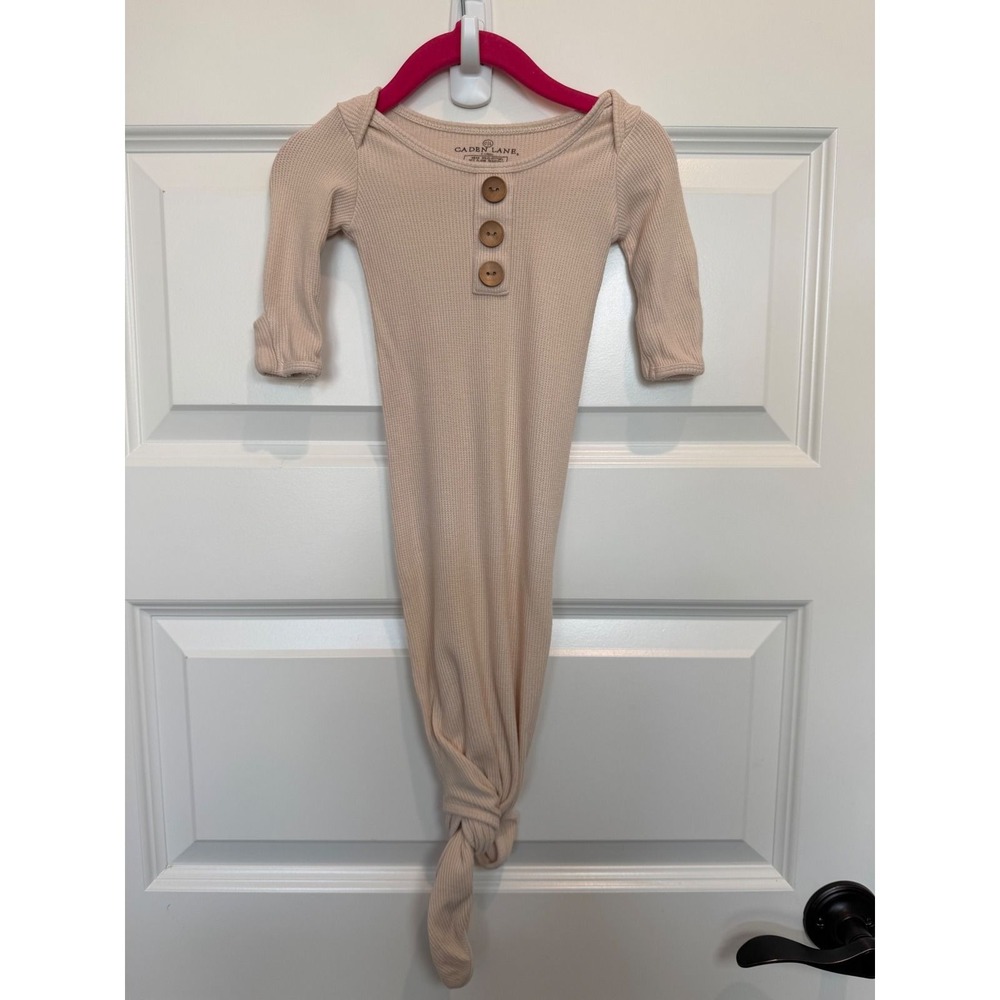 14.Caden Lane Oatmeal Waffle Knit Knotted Baby Gown Henley Mitten Cuffs 7-14lbs